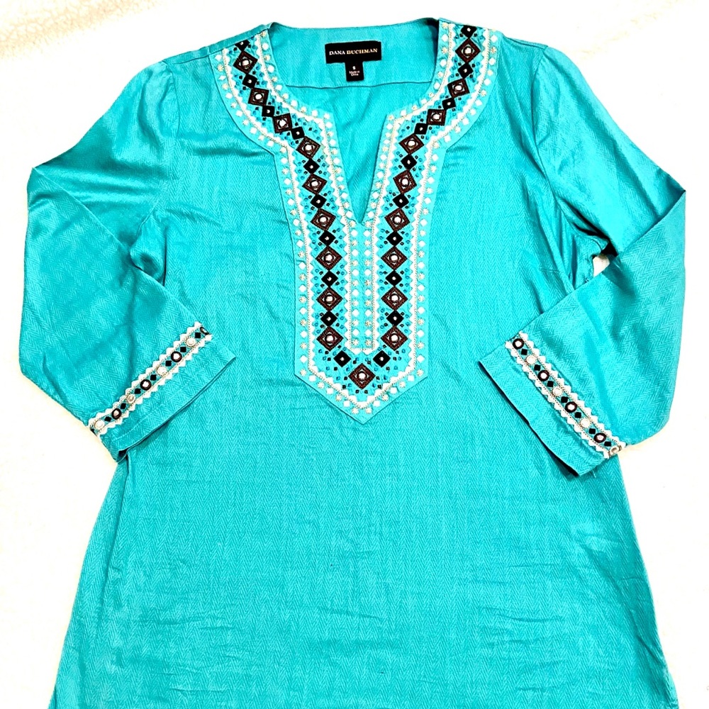 Dana Buchman turquoise long blouse